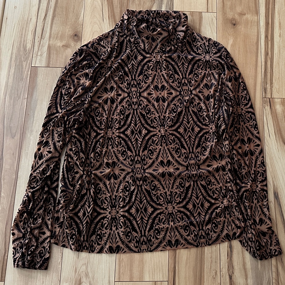 Velvet Patterned Long Sleeve Top